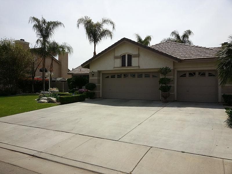 2nd image of 10711 Beaver Creek Dr