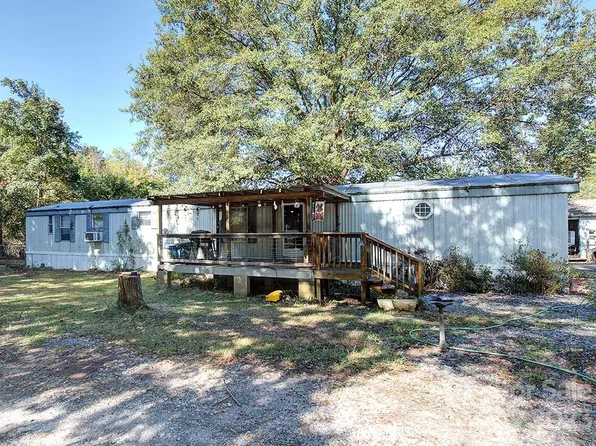 2369 Cabe Rd, Clover, SC 29710