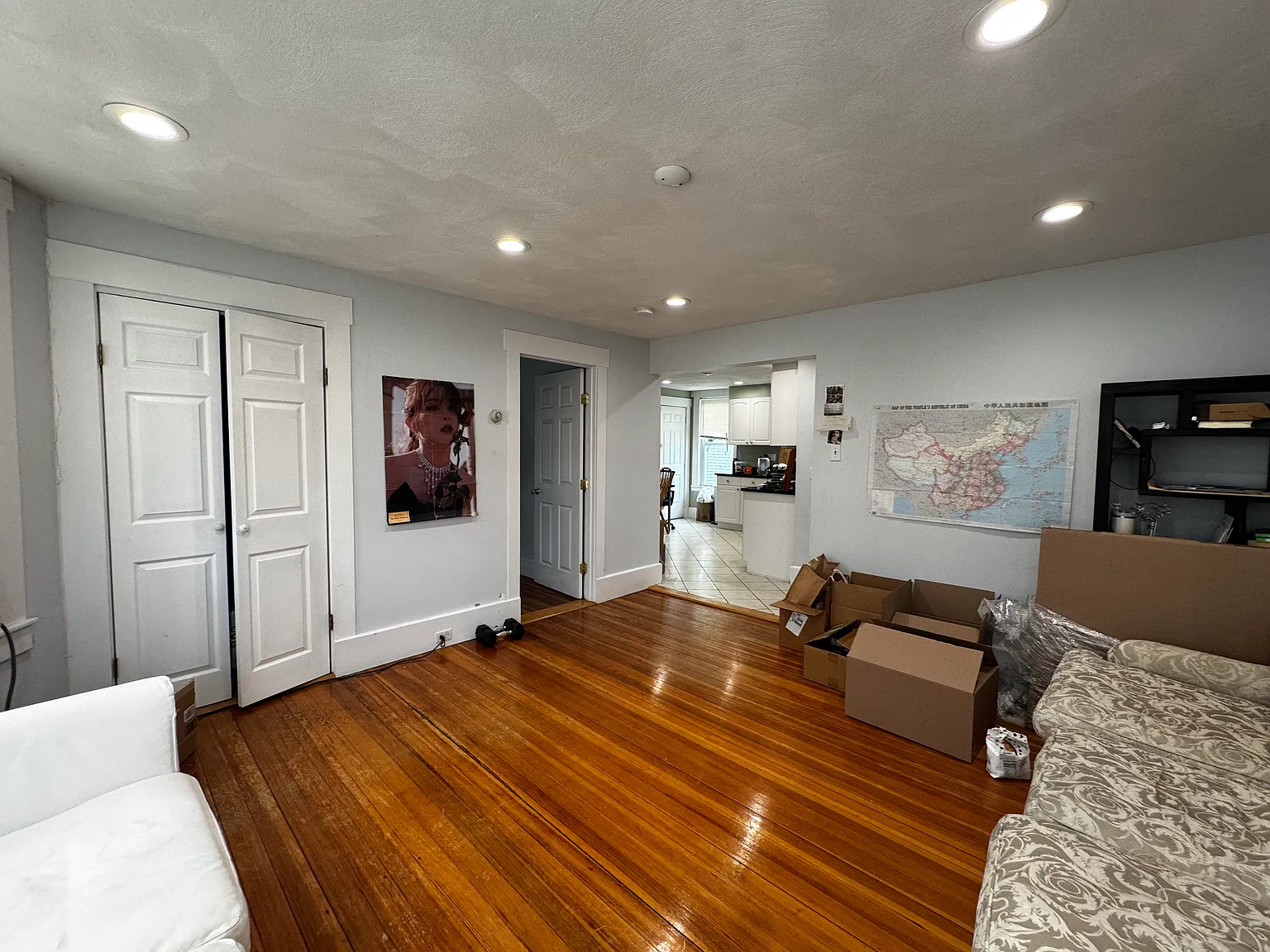3 bed, 1200 sqft, $3,350 — Photo 4
