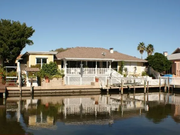 2209 Cape Charles St, Rockport, TX 78382