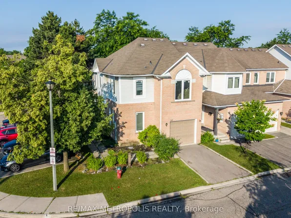 63 Wickstead Ct, Brampton, ON L6R 1N8