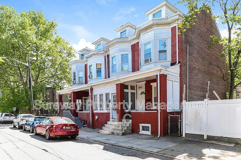 Building Photo - 313 Home Ave