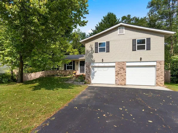 183 Laurel Dr SW, Etna, OH 43062