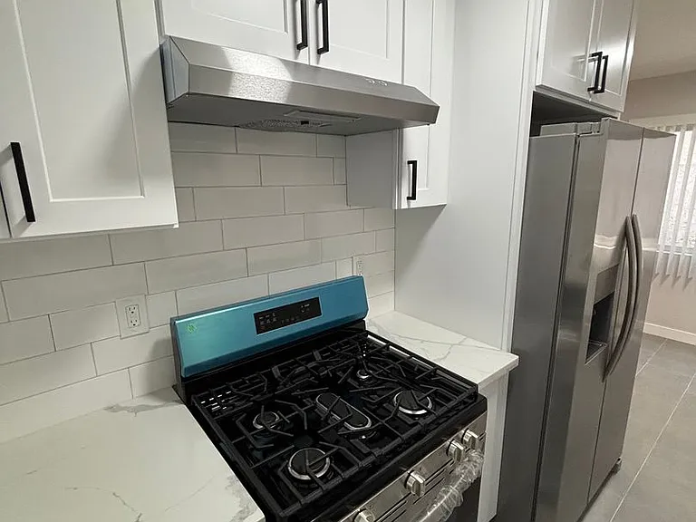 4540 Vista Del Monte Ave — Photo 3