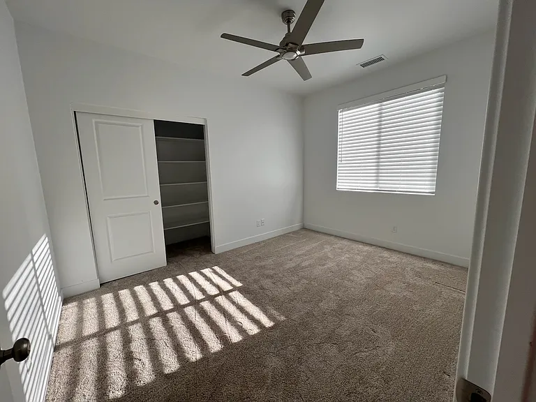 2424 S Luginbuhl St — Photo 12