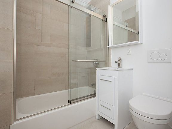 3rd image of 53 Ludlow St