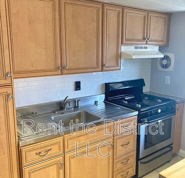 4819 8th St NE — Photo 7