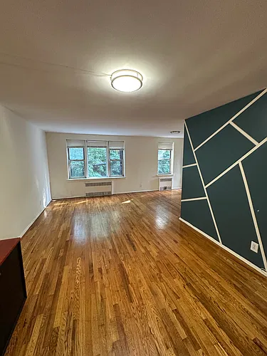 150 Parkway N #2EE Photo 1