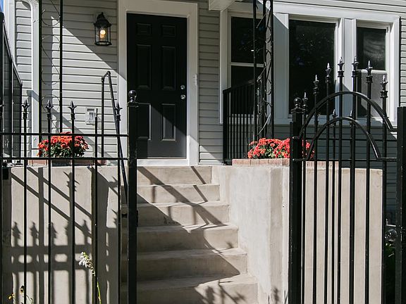2nd image of 3524 W Shakespeare Ave #1