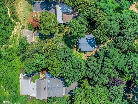 5th image of 39 & 41 Culross Dr