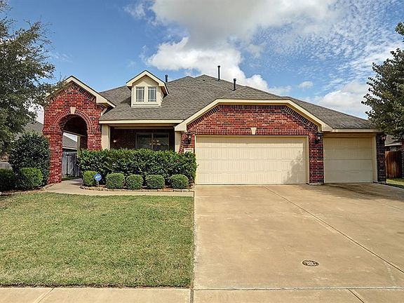 2nd image of 4211 Poppy Dr