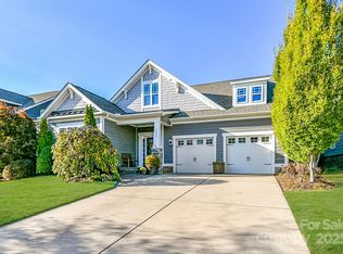 1084 Cameron Creek Pkwy, Tega Cay, SC 29708