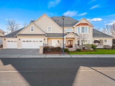 8806 Braeburn Loop, Yakima, WA, 98903