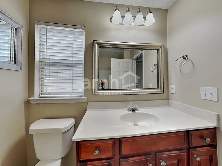 125 Cobbler Cove Dr — Photo 12