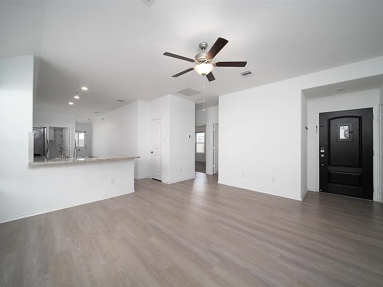 18450 White Stallion Ln — Photo 11