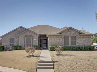 909 Rose Rael Ct, Burleson, TX 76028