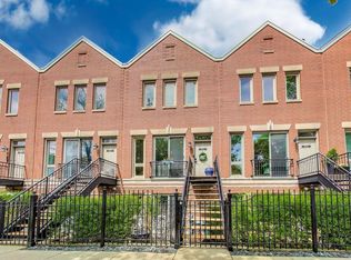 1542 W School St APT C, Chicago, IL 60657