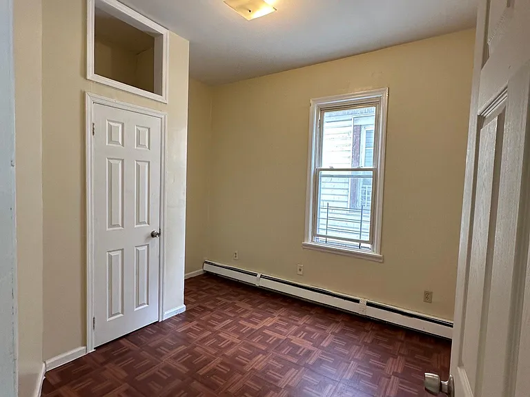 740 E 214th St #2 — Photo 5