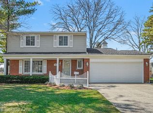 5303 Church Hill Dr, Troy, MI 48085