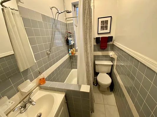 Rented by J PRESTON AND ASSOCIATES INC | media 21