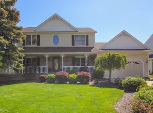 14071 Crystal Creek Dr, Strongsville, OH 44149