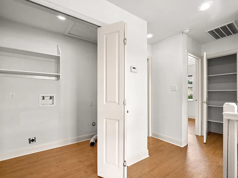 169 Cypress St #1 — Photo 13