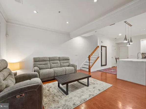 589 Odendhal Ave #589, Gaithersburg, MD 20877