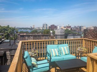 2 Goodwin Pl APT 4, Boston, MA 02114