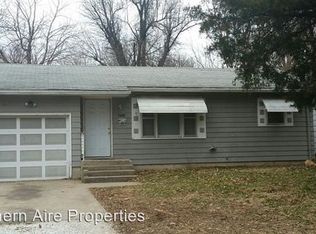 1713 W Scott St, Springfield, MO 65802