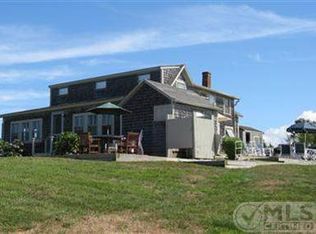 5 Sunset Ln, Aquinnah, MA 02535