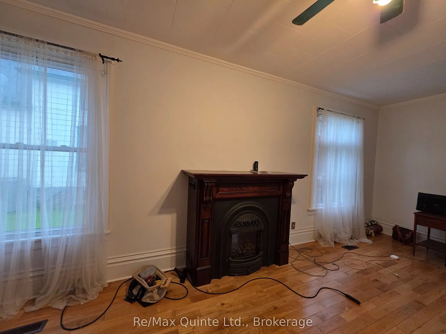 2 bed, $2,400 — Photo 4