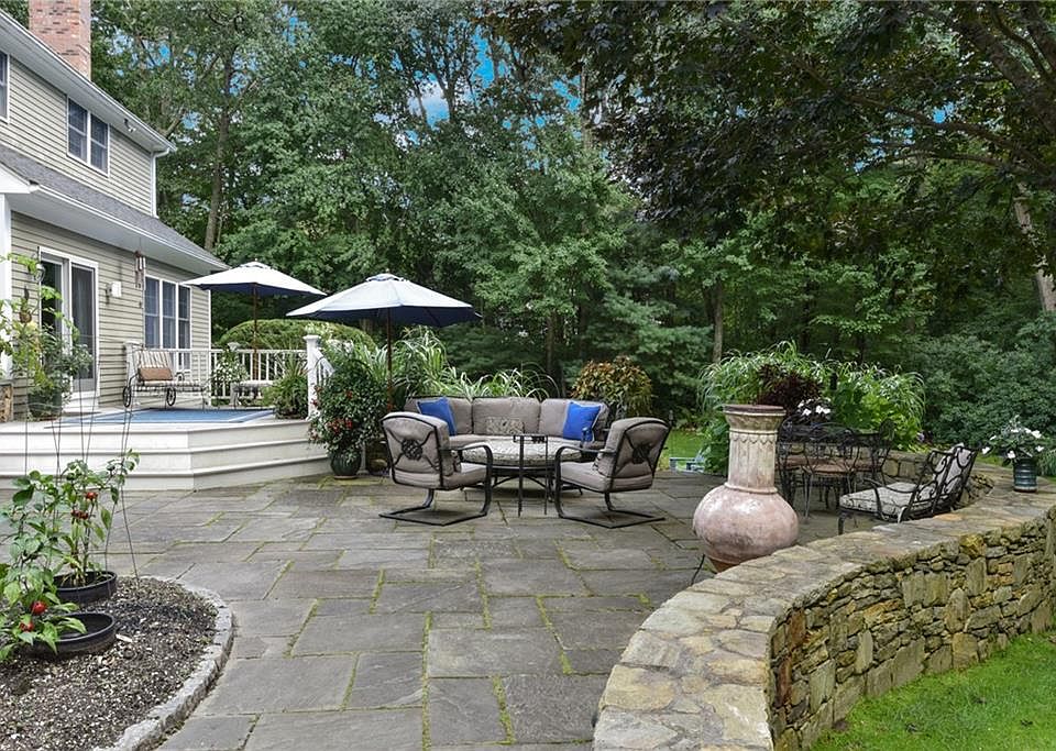 126 Glen Hill Dr Saunderstown, RI, 02874 Apartments for Rent Zillow