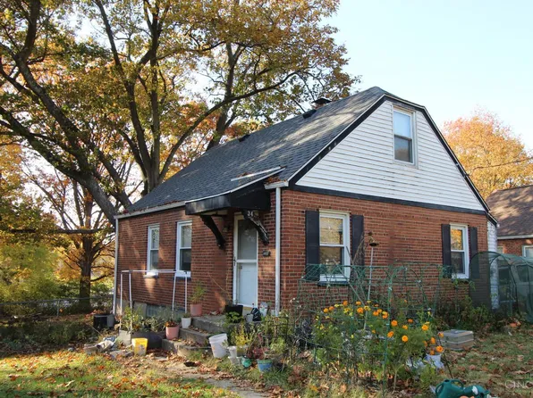 34 Gambier Cir, Cincinnati, OH 45218