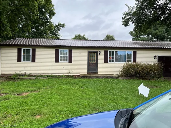 706 E Maple St, Davisville, WV 26142