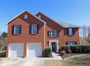 3620 Brushy Wood Dr, Loganville, GA 30052