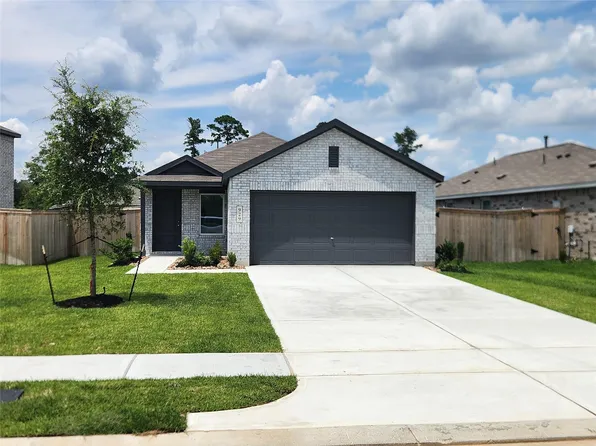 929 Capracotta Dr, Huffman, TX 77336