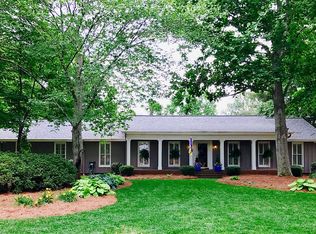 775 Rounsaville Rd, Roswell, GA 30076