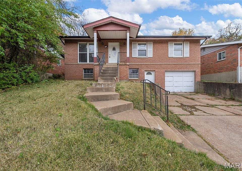 1st image of 146 Evans Ave