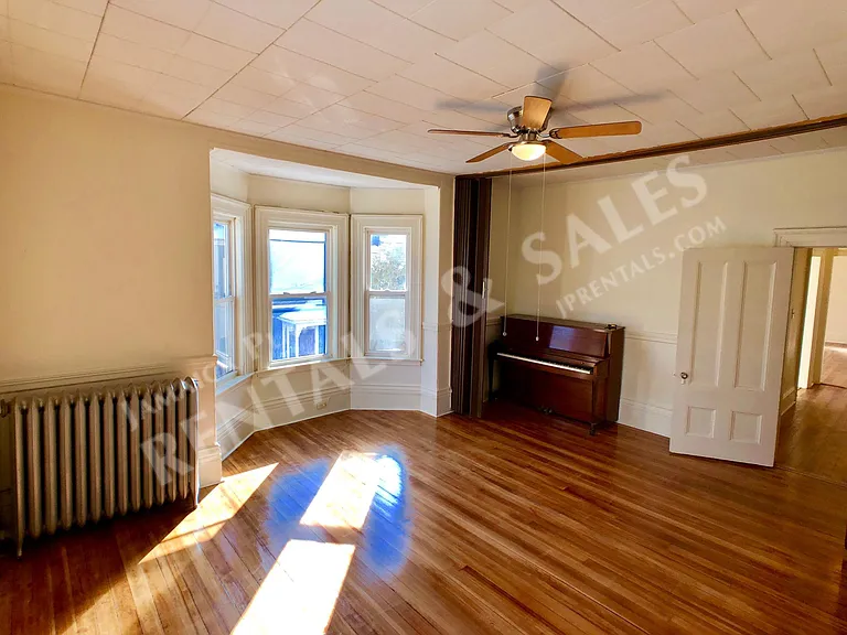 47 Custer St #2 — Photo 11