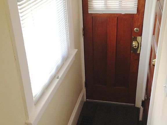 2nd image of 837 Lake Ave #2