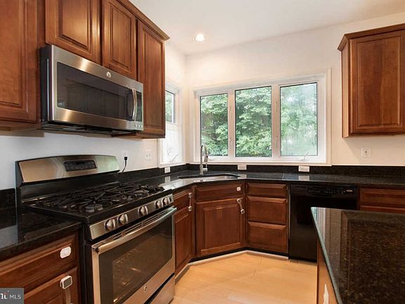 5th image of 13112 Peach Leaf Pl
