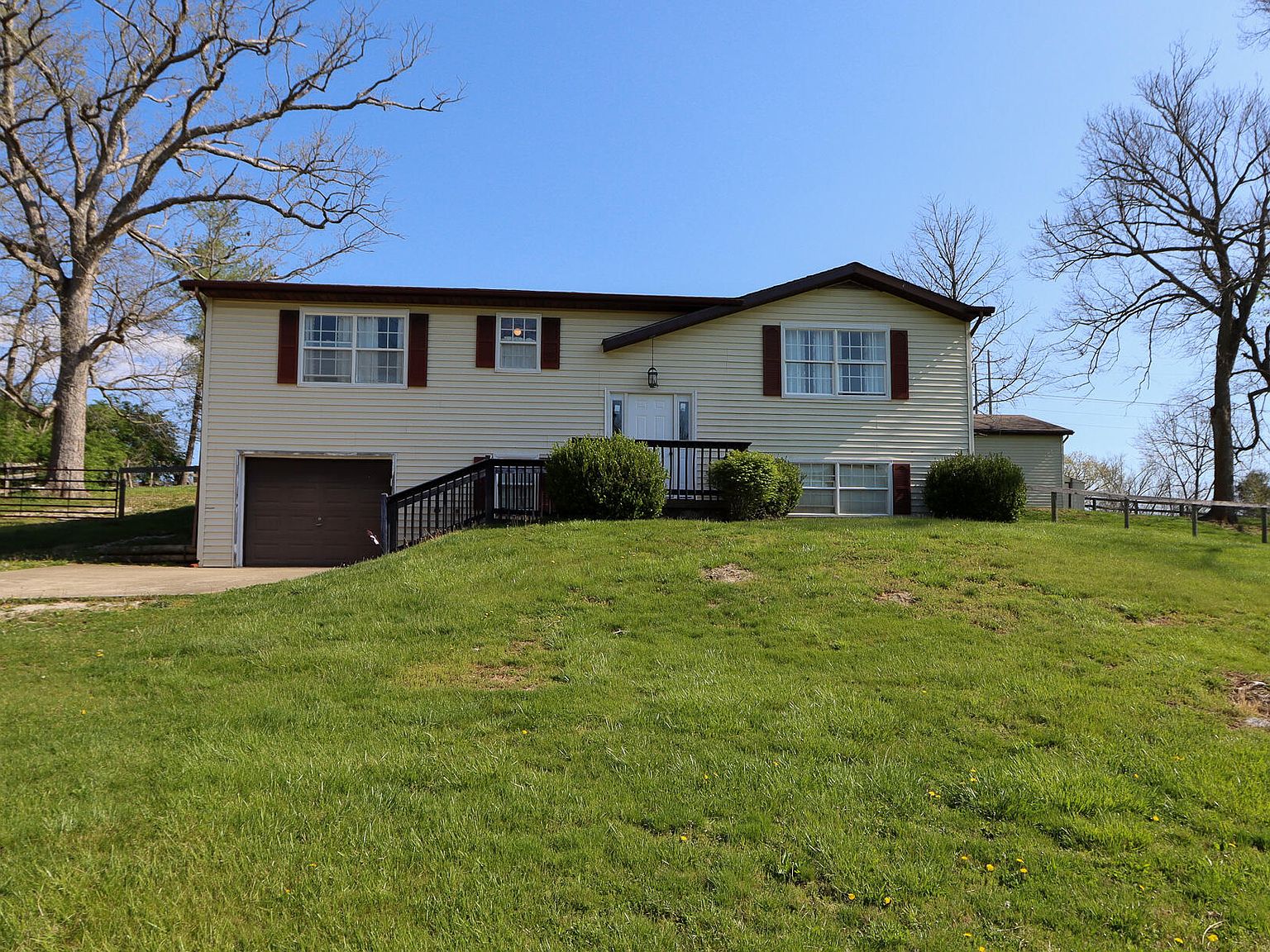 1105 Guynn Rd, Paint Lick, KY 40461 Zillow