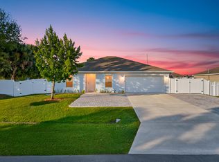 949 SW Fisherman Avenue, Port Saint Lucie, FL 34953