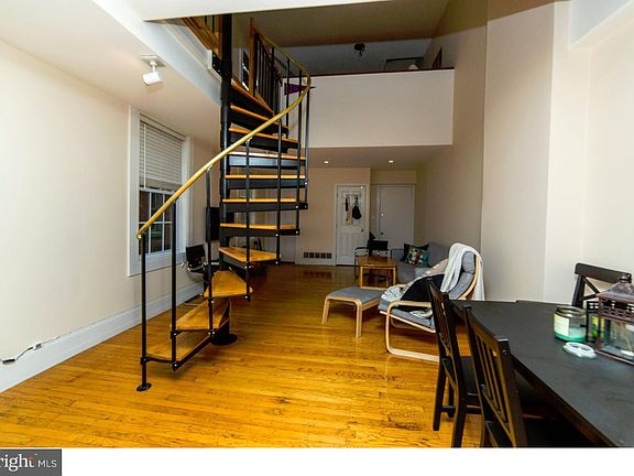 4th image of 1534 Pine St APT 3R