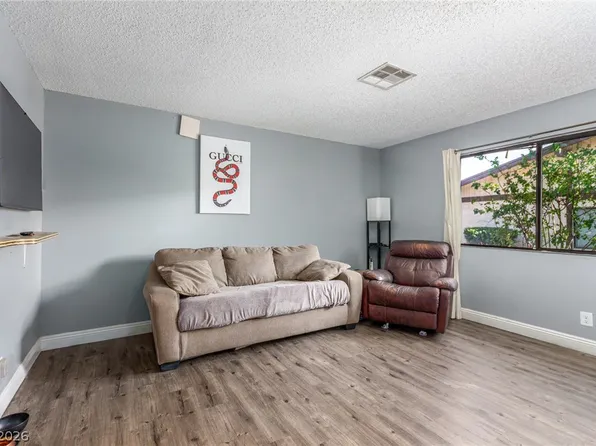 5713 Smoke Ranch Rd Unit D, Las Vegas, NV 89108