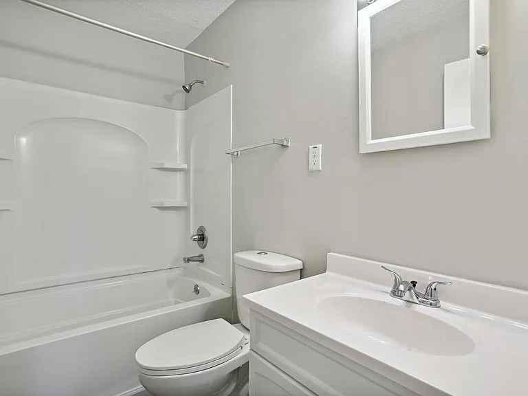 2206 Dale Dr #5 — Photo 1