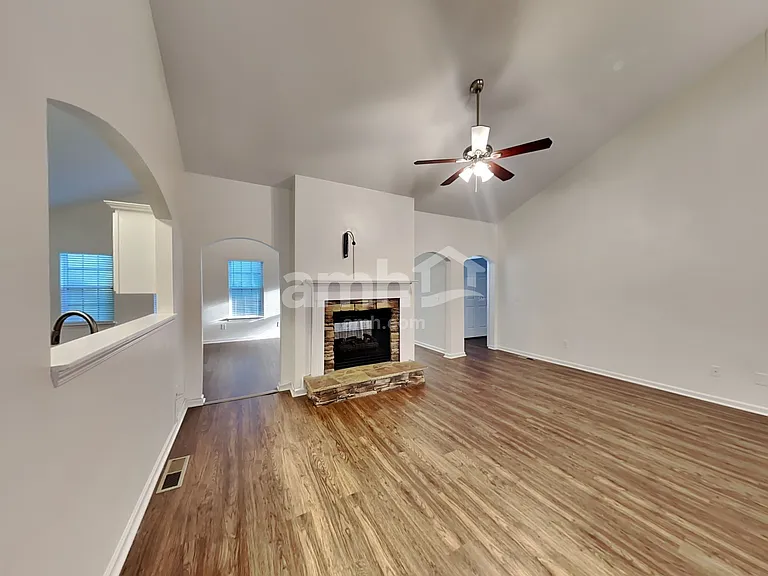 997 Bridgemill Ave — Photo 5