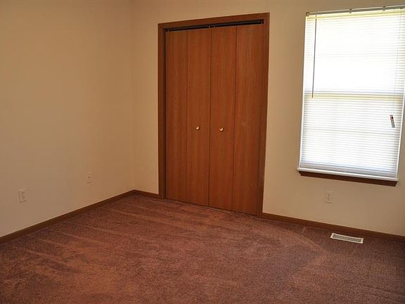 5th image of 3218 Dove Dr