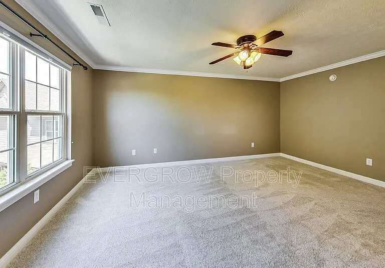 1047 Andrew Ct — Photo 20