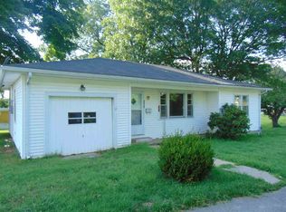 315 S 6th St, Scottsville, KY 42164